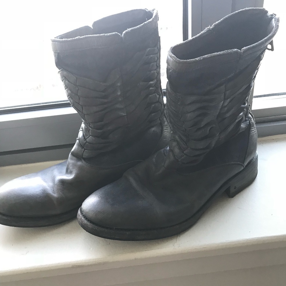 John Varvatos Unisex boots men’s 8 women’s 10